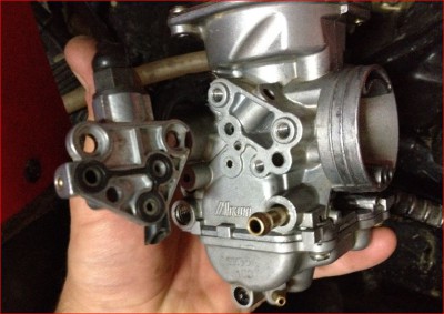 Coté boite à air.JPG