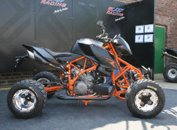 EATV 990 Super Duke R.jpg