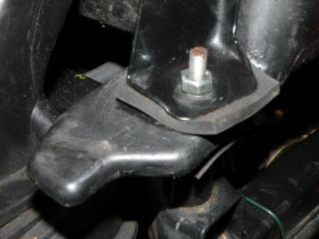 support réservoir droit.JPG