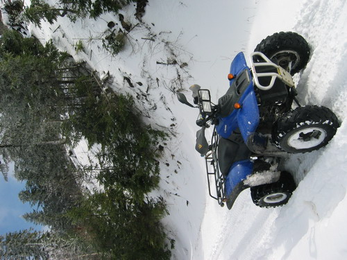 linhai dans la neige.jpg linhai dans la neige.jpg