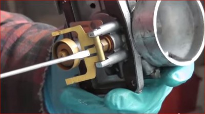 Lame de pression du pointeau.JPG