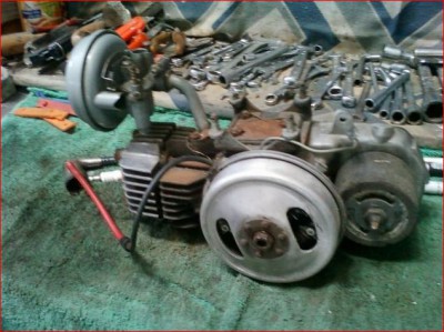 Peugeot BIMA - Moteur.JPG