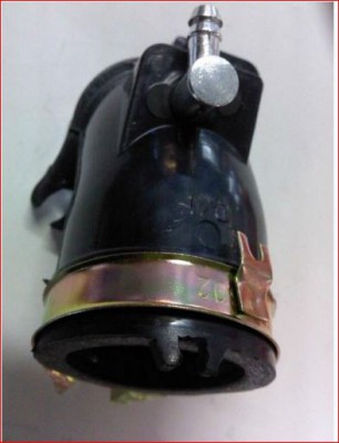 HY23201A - PIPE D'ADMISSION.JPG