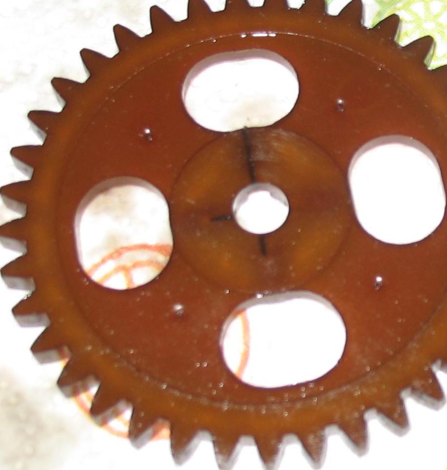 pignon pompe huile.JPG