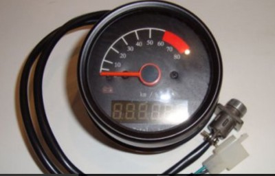 Voyant BATTERIE sur le compteur.JPG
